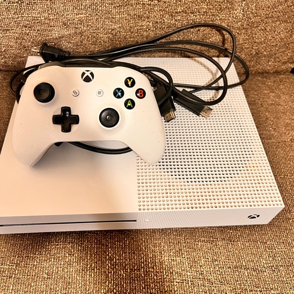 Xbox One S